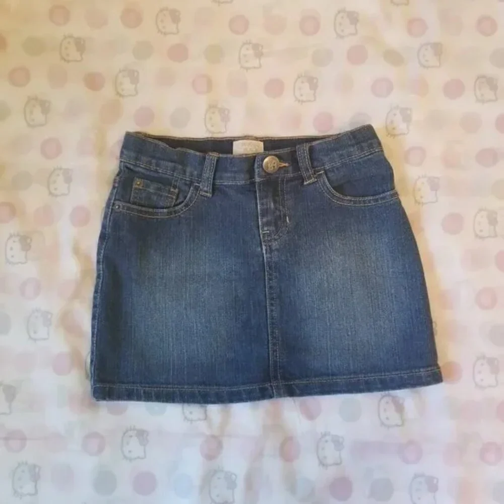 🔴 Children's Place Little Girl classic denim skirt size 6 (D24)